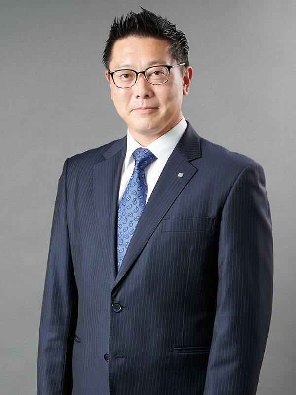 代表取締役社長　小島正也